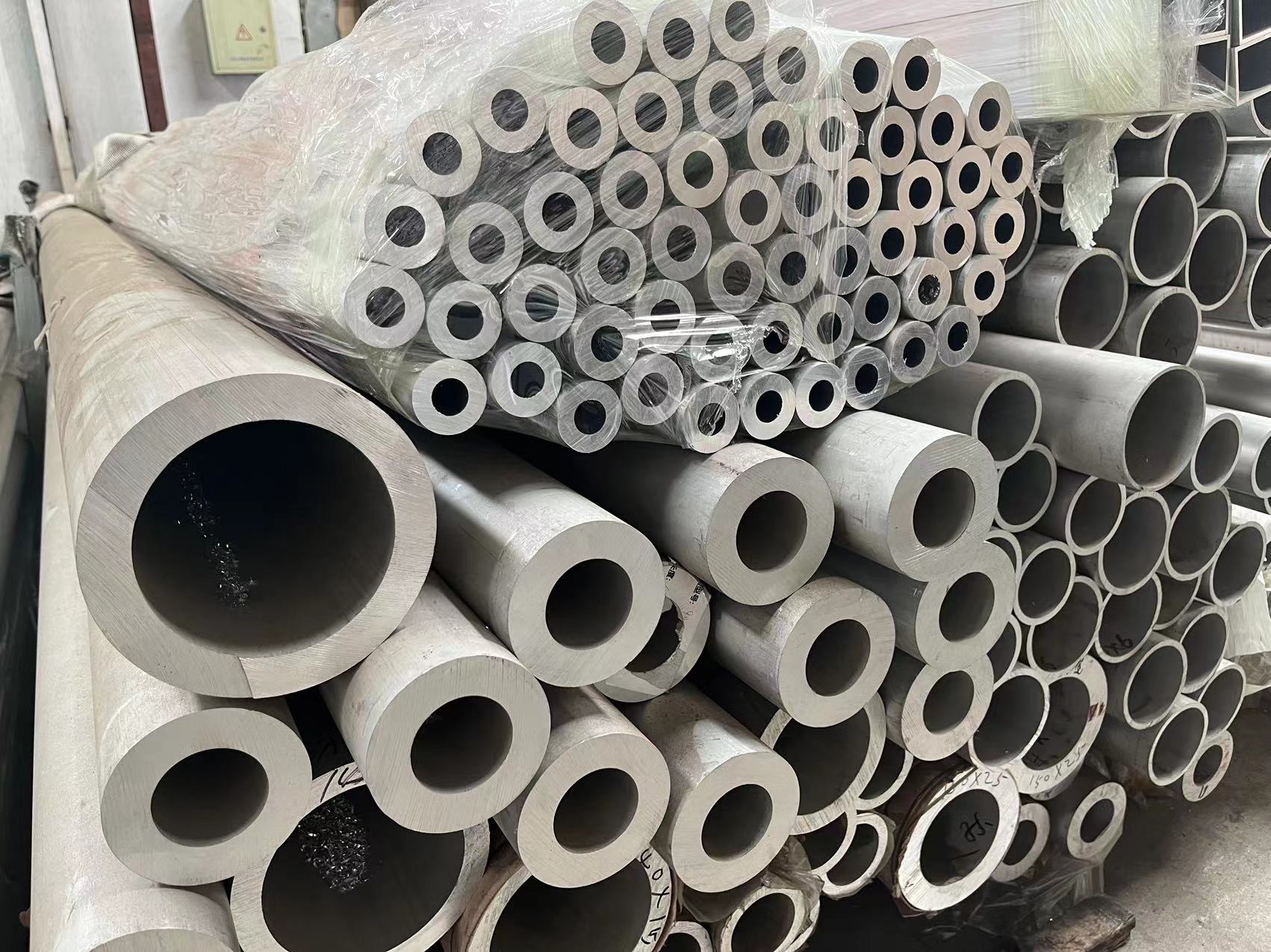 无锡超硬质铝合金管2024/2A12无缝铝管T6 T4 T5交货